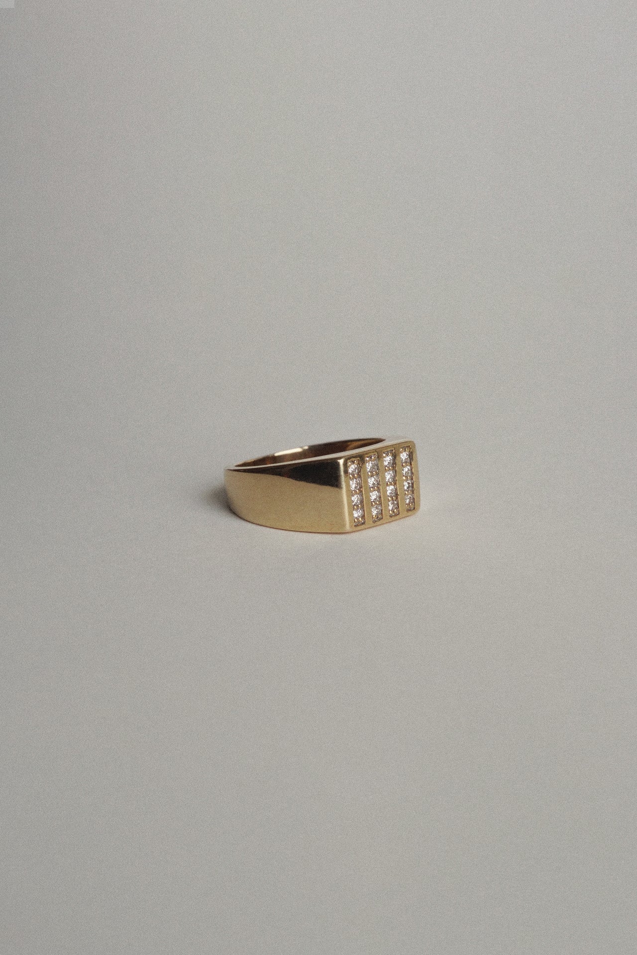 Grid Diamond Ring