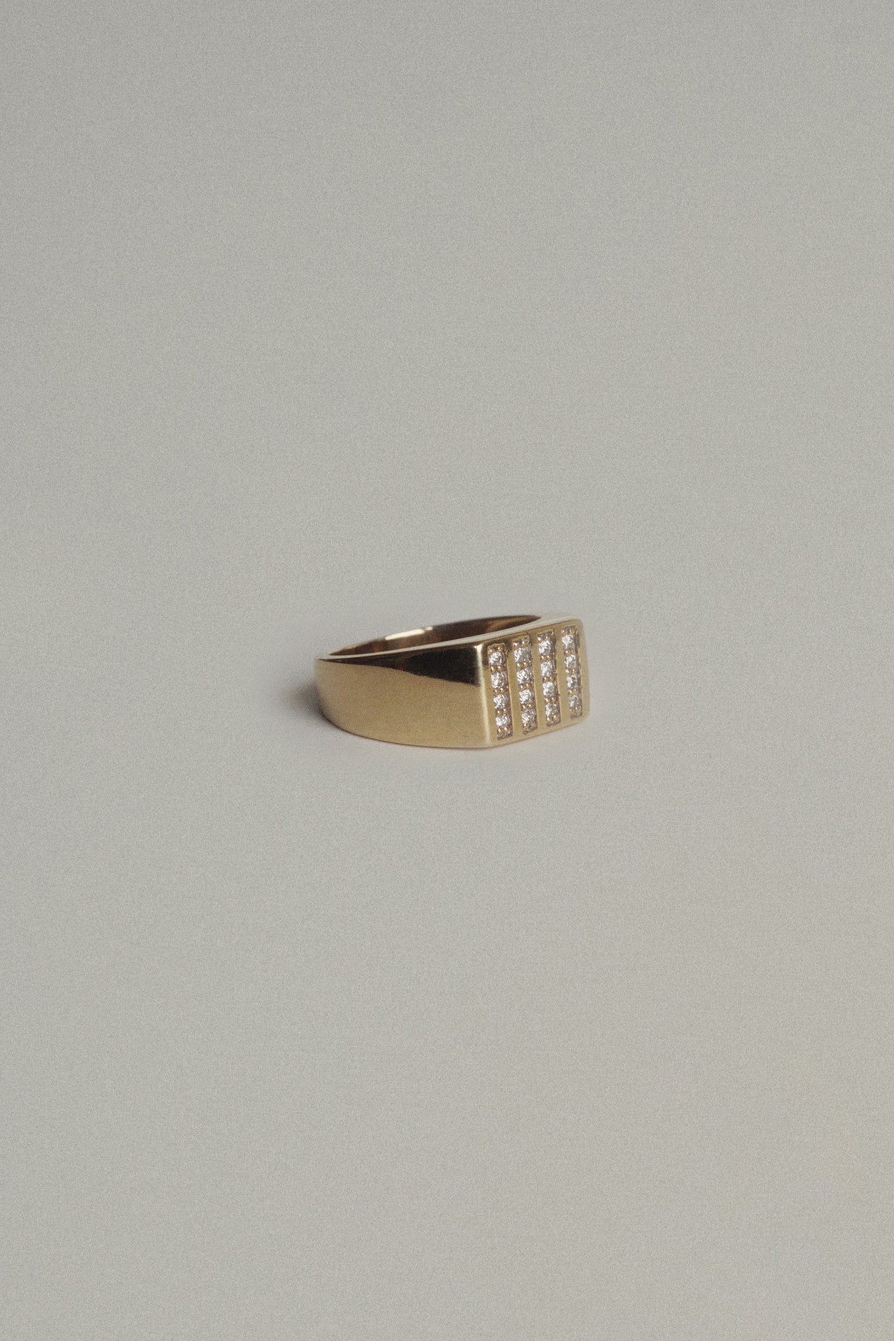 Grid Diamond Ring
